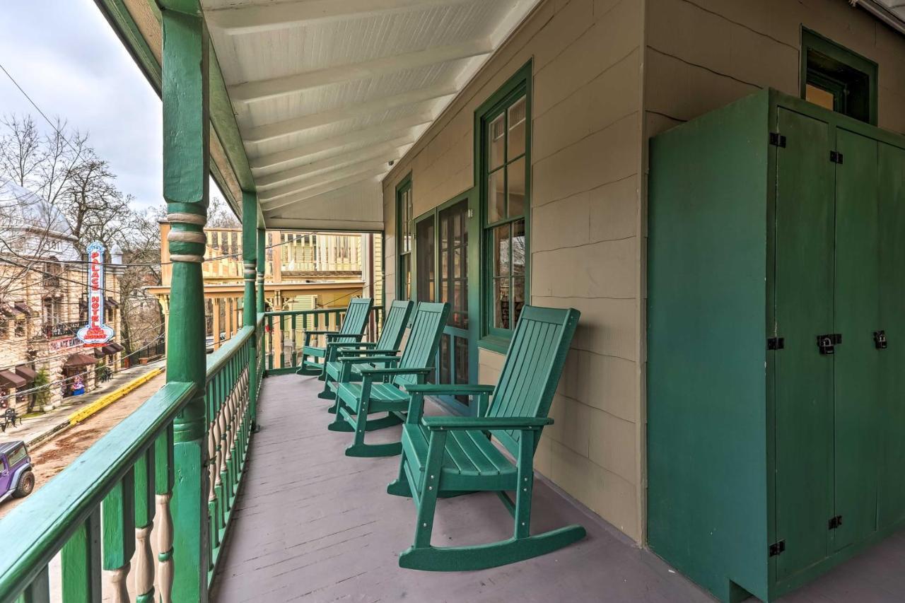 Cozy Eureka Springs Cottage, Walk To Dtwn! Екстер'єр фото